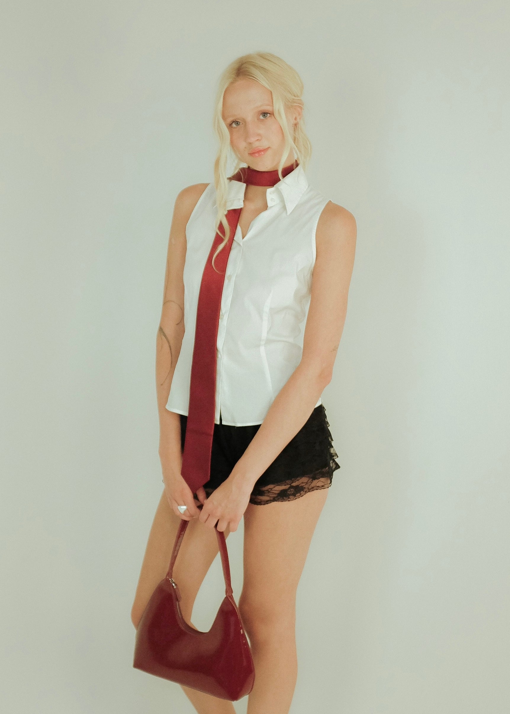 armani-sleeveless-shirt