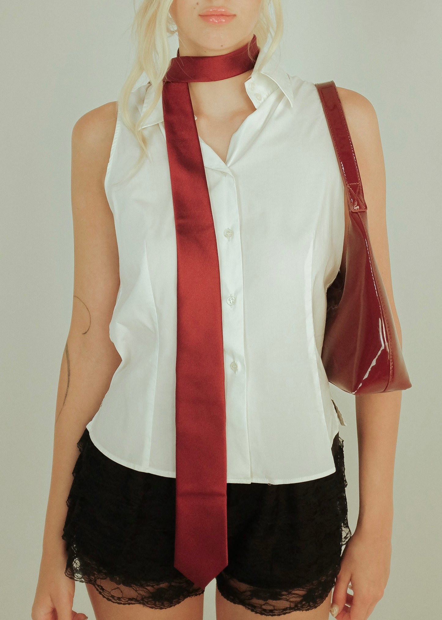 armani-sleeveless-shirt